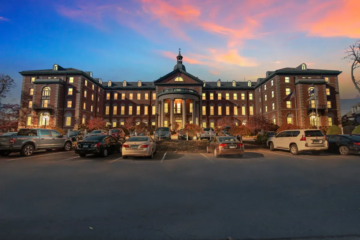 AVIVA West Hartford