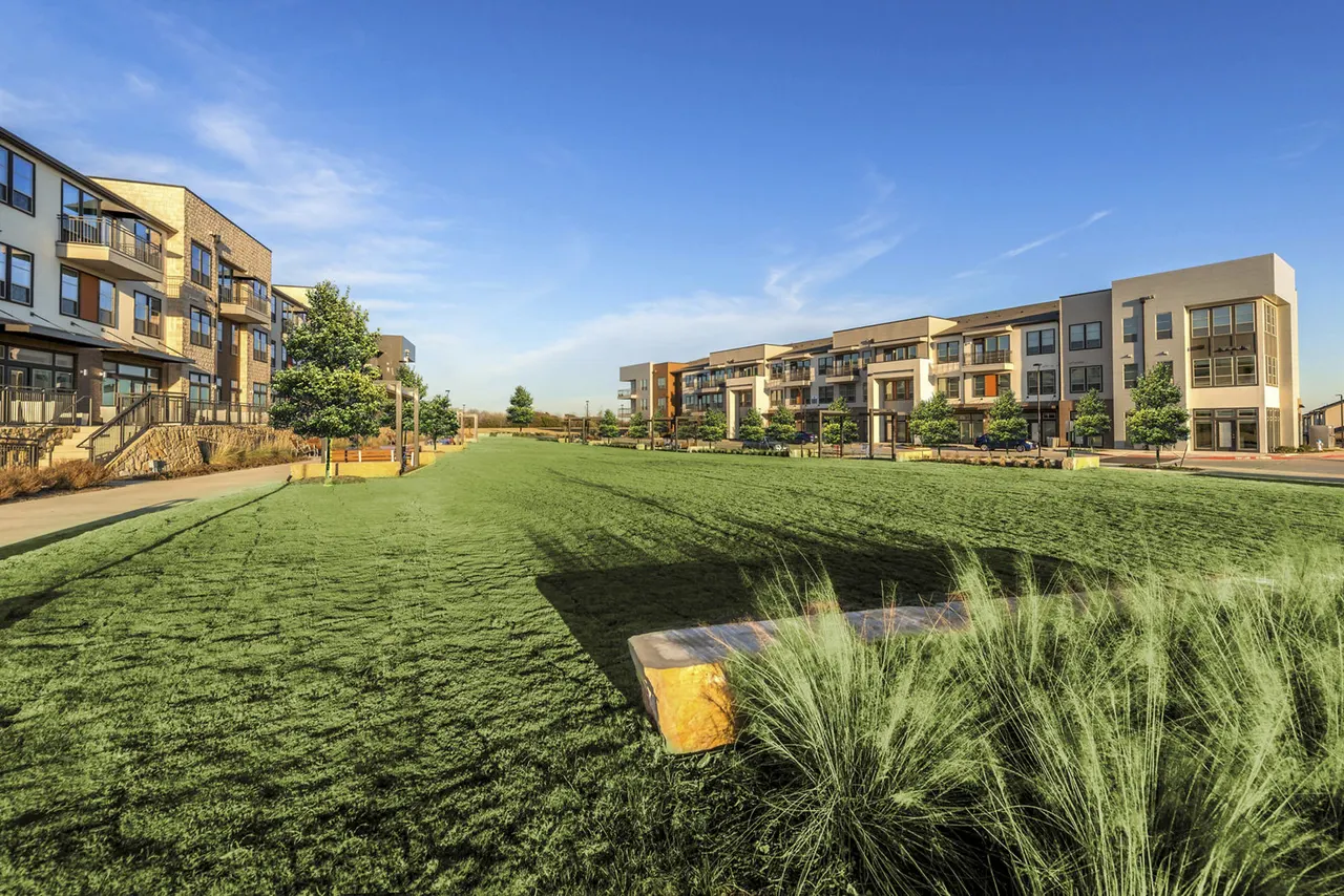 301 Flower Mound