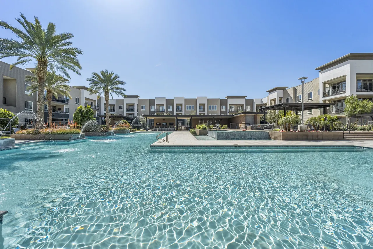 Maxwell on 66th