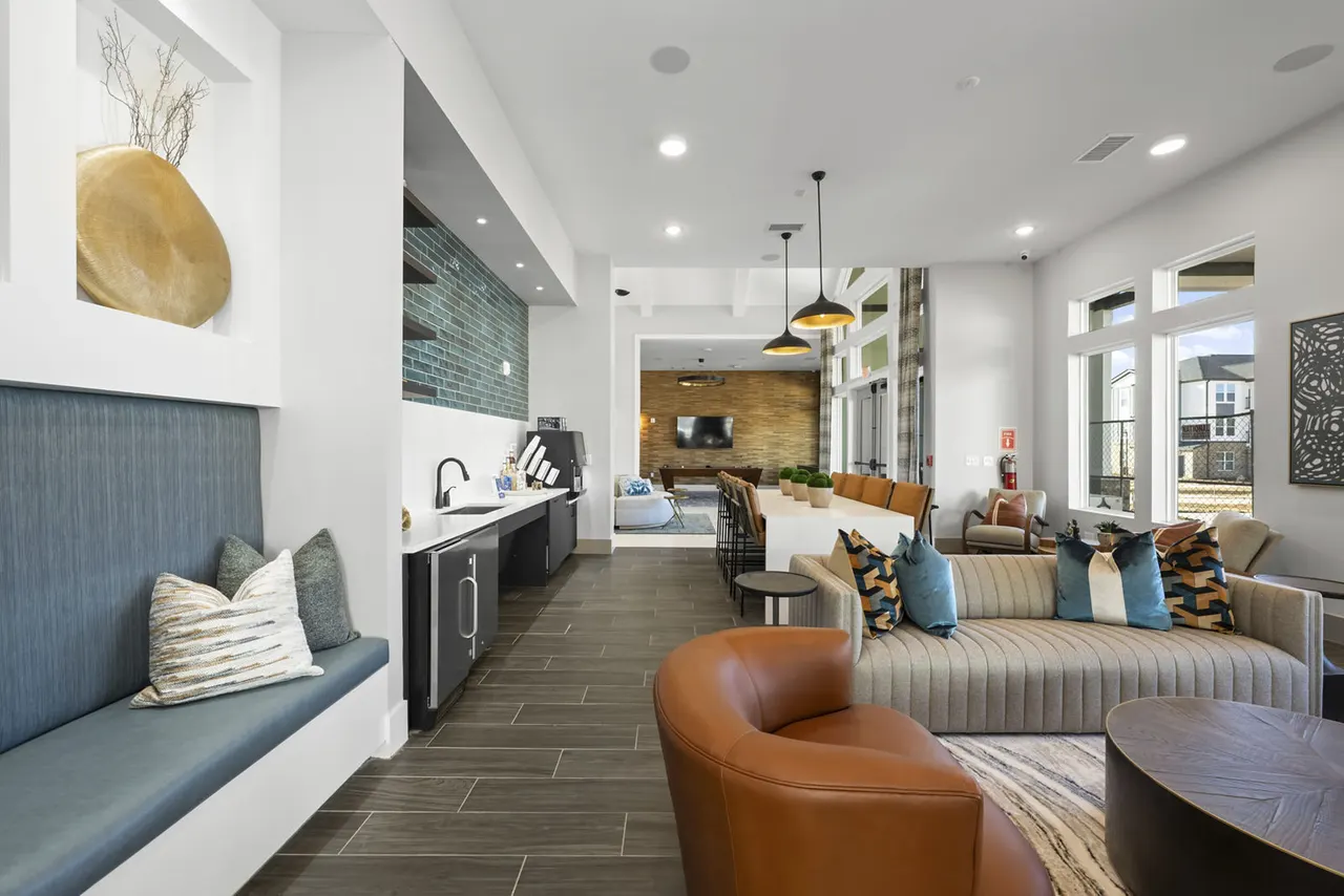 Easton at Mountain Island Apartments