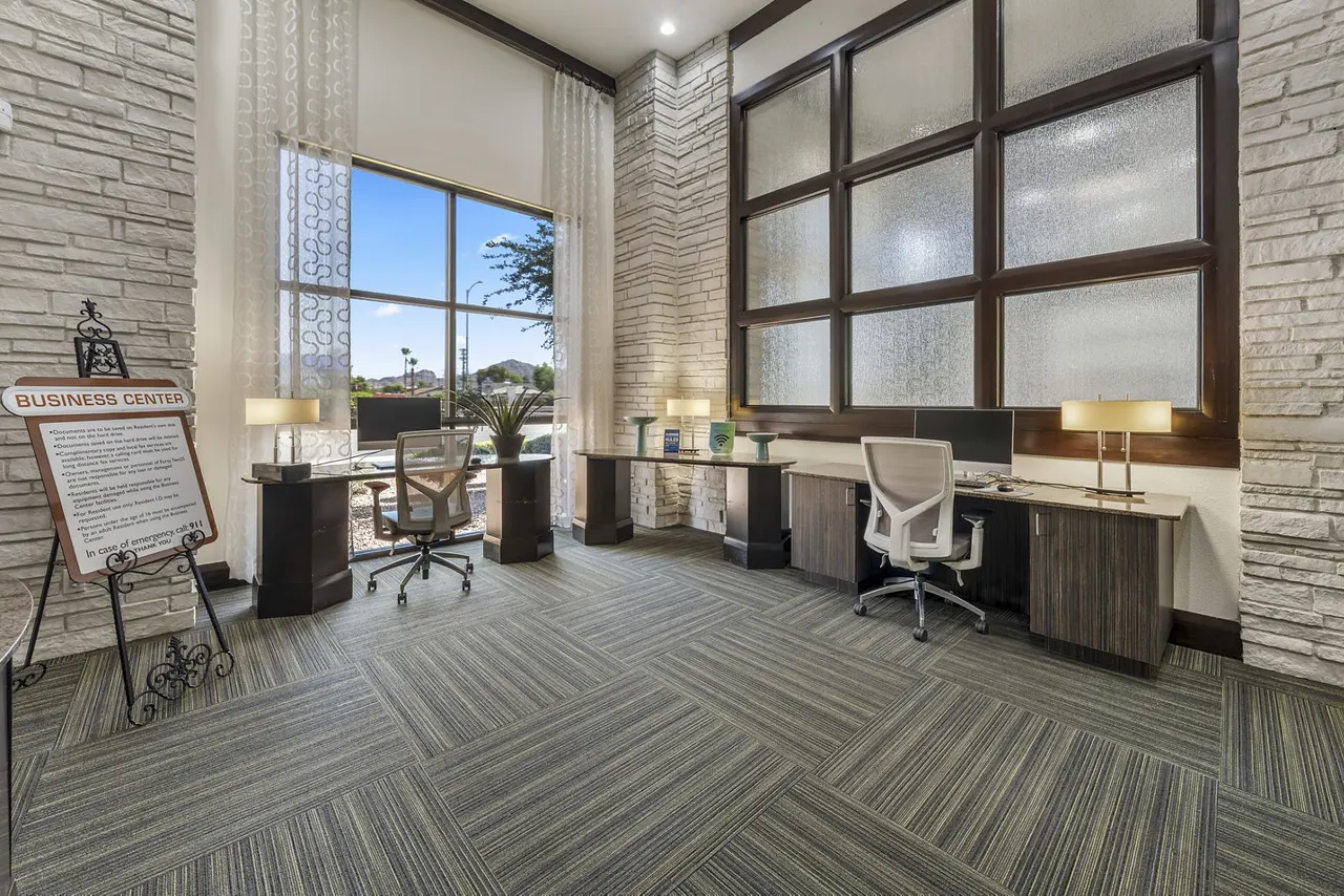 Residences at FortyTwo25 Apartments
