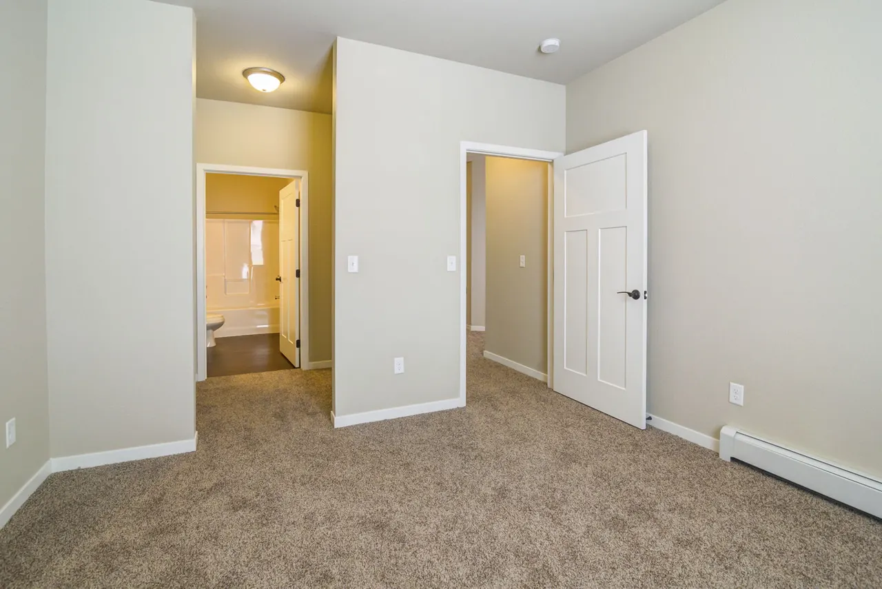 South Ridge Apartments