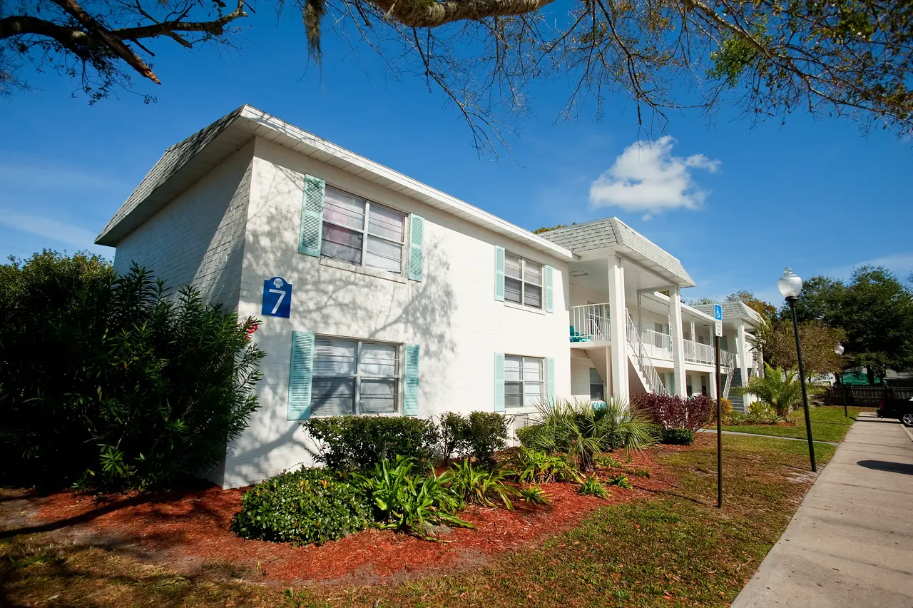 Seaside Apartments