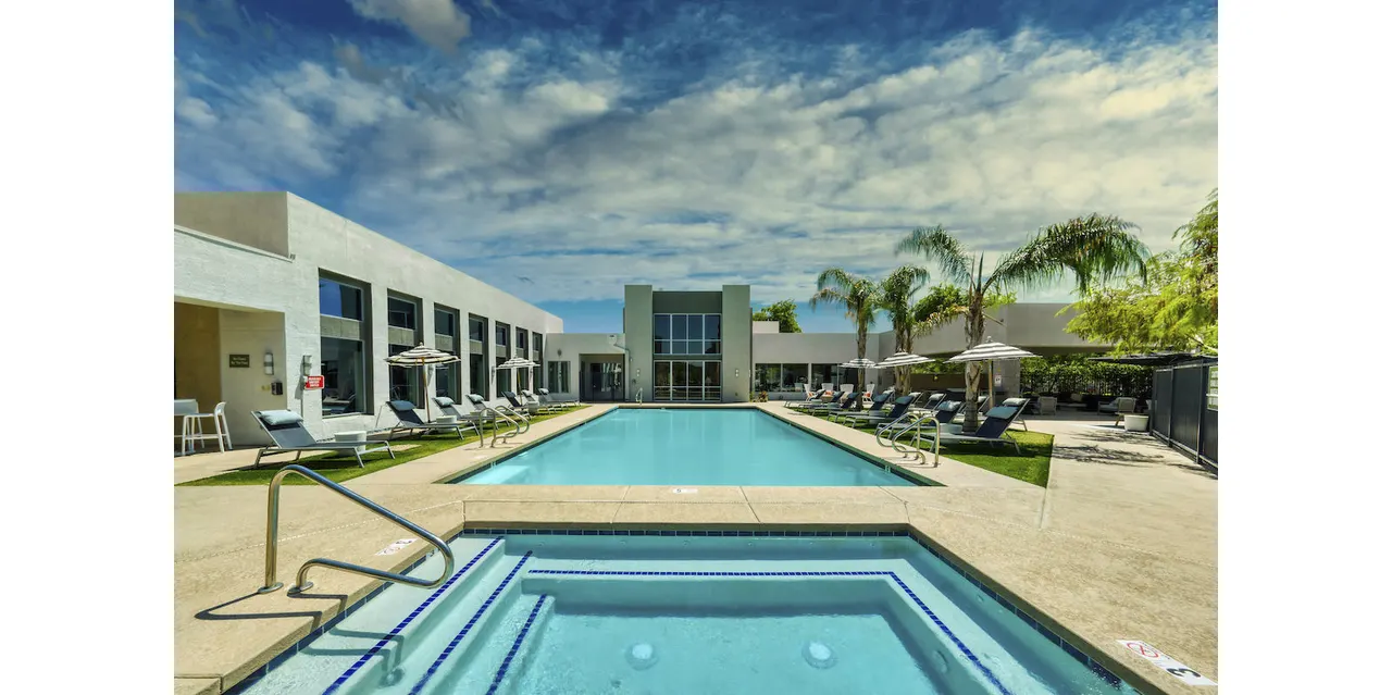 Seven Luxury Apartments