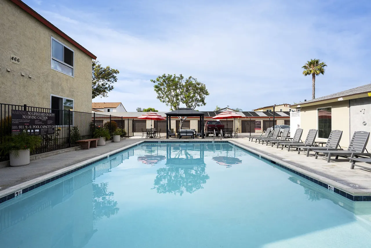 Whispering Oaks Apartments