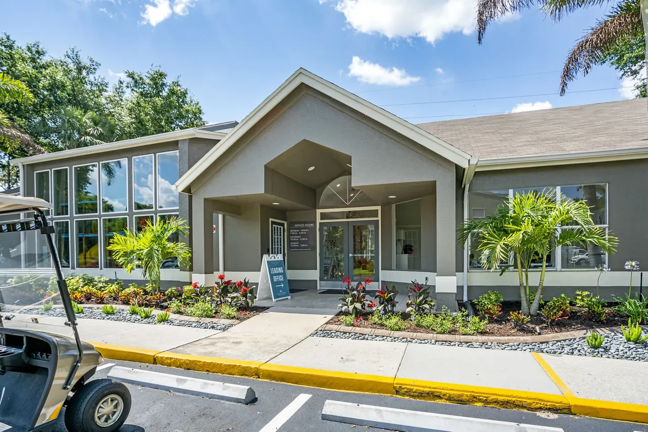 Silver Cove Apartments
