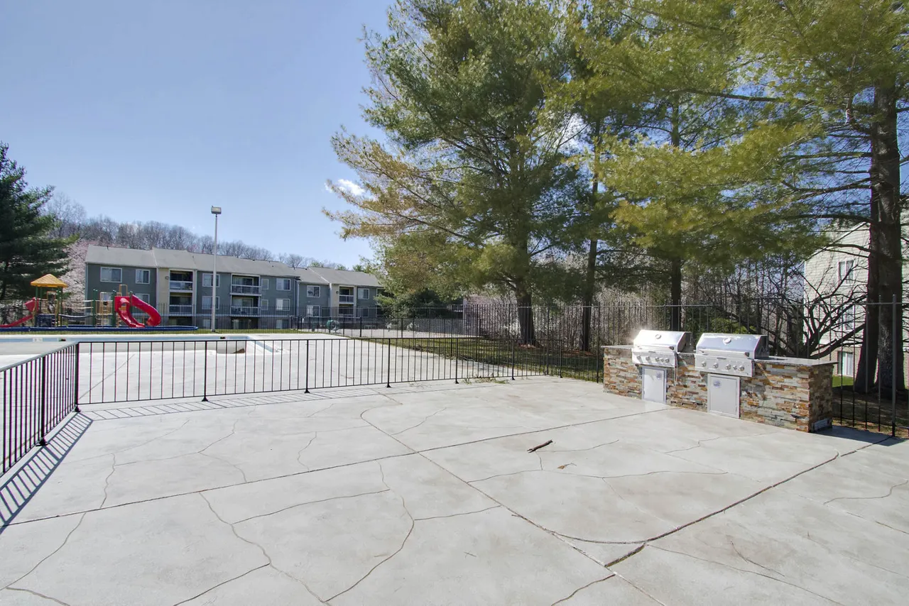 Stoney Ridge Apartments
