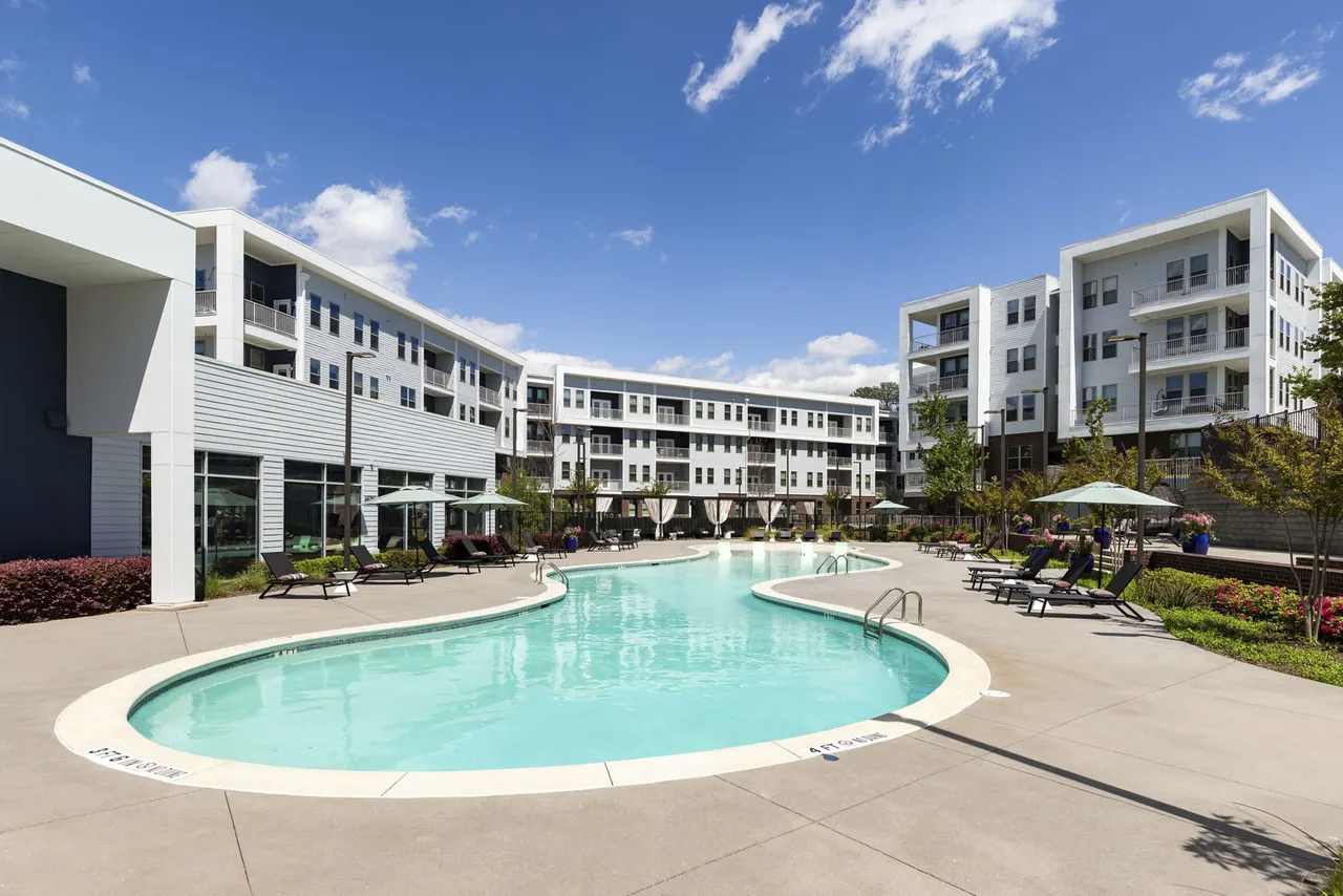 550 Northridge