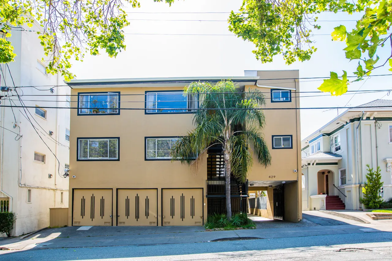 429 Bellevue Apartments