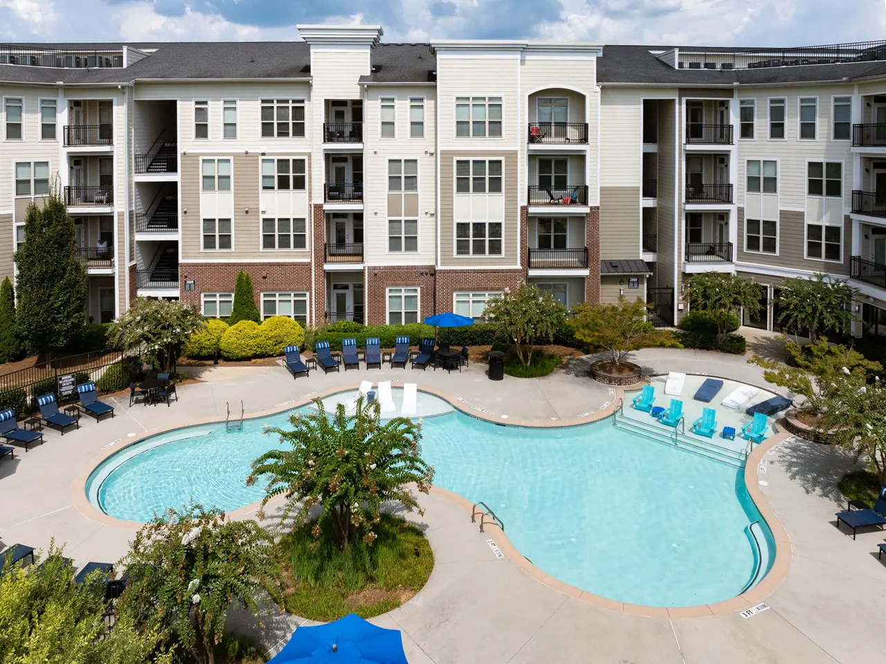 400 Belmont Apartments