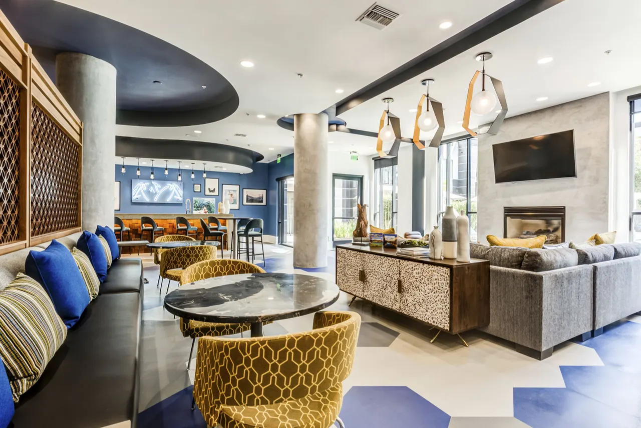 The Gallery at NoHo Commons Apartments