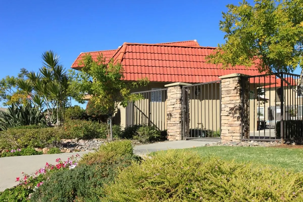 Crestview Apartments