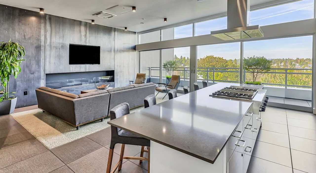 Angeline Apartments