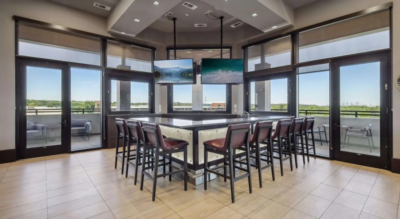 The Kelton at Clearfork Apartments