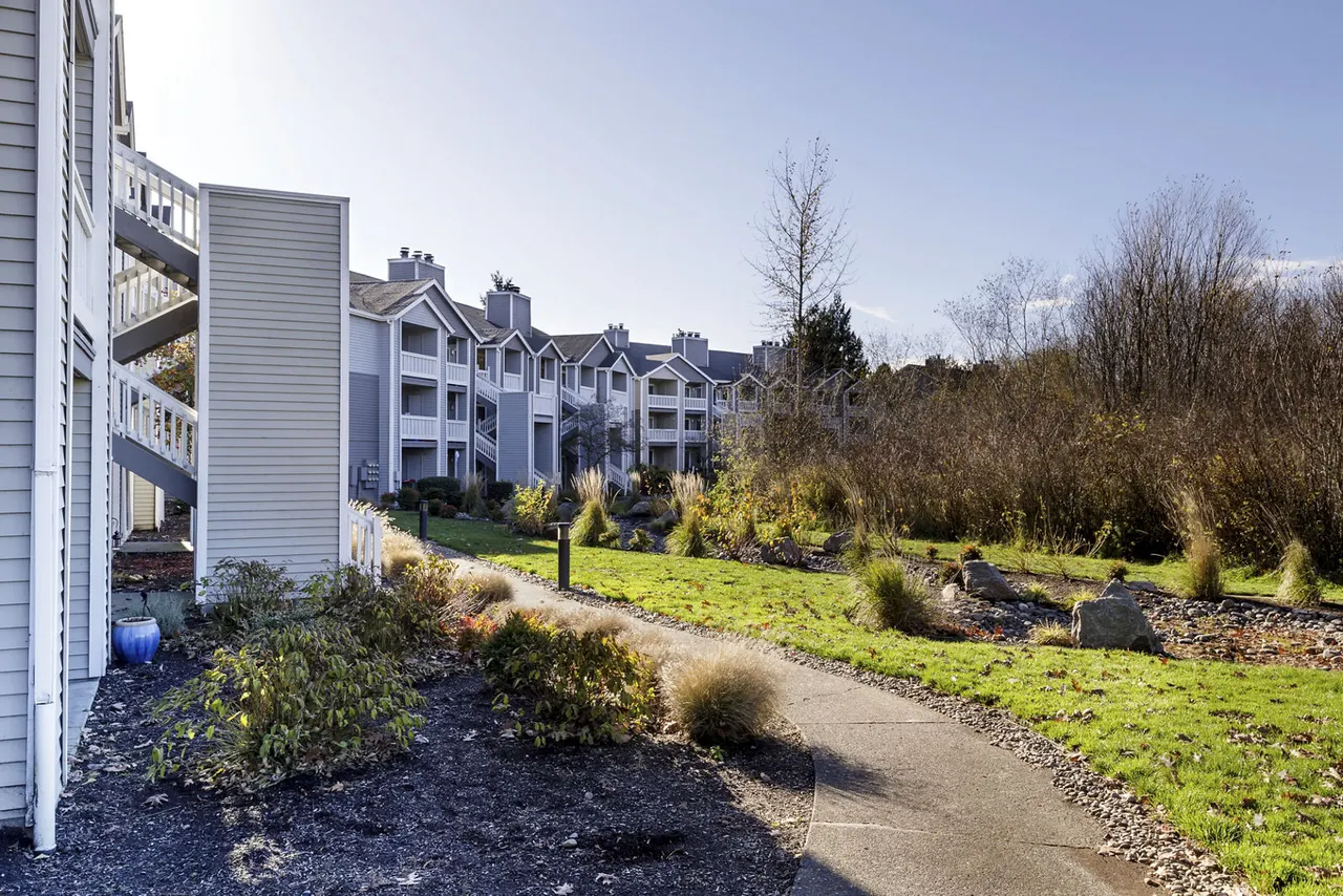 Bayridge Apartments