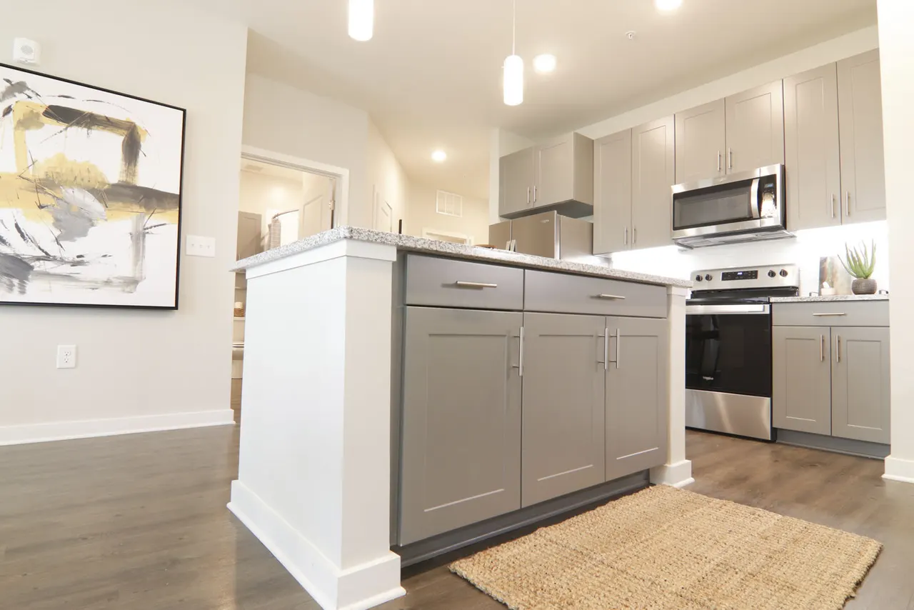 The Ravelle at Ridgeview Apartments