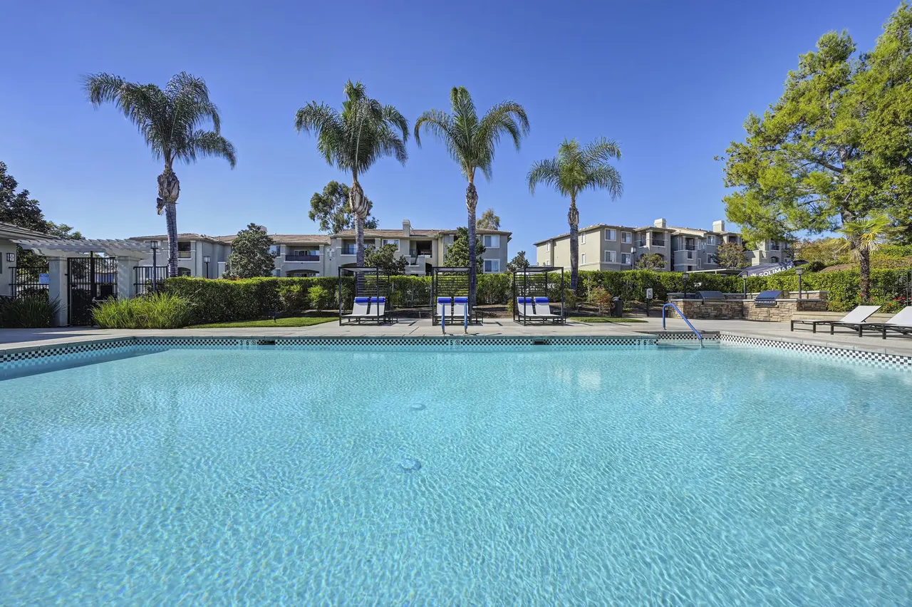 Delhaven Pointe Apartments