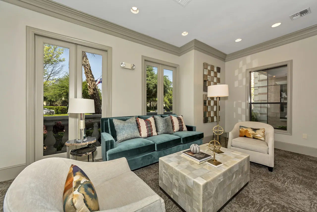 Renaissance at Preston Hollow