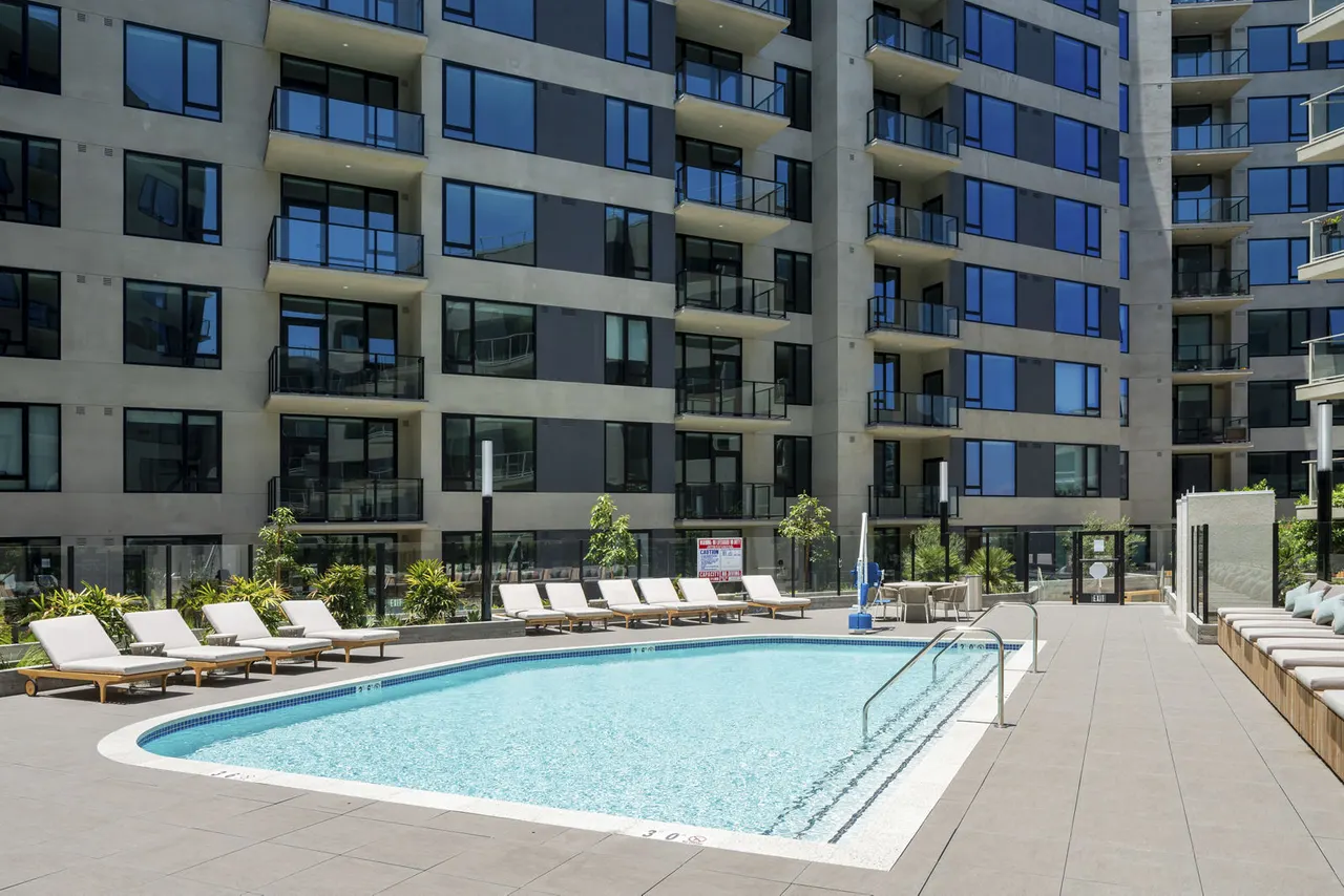 Linea Apartments