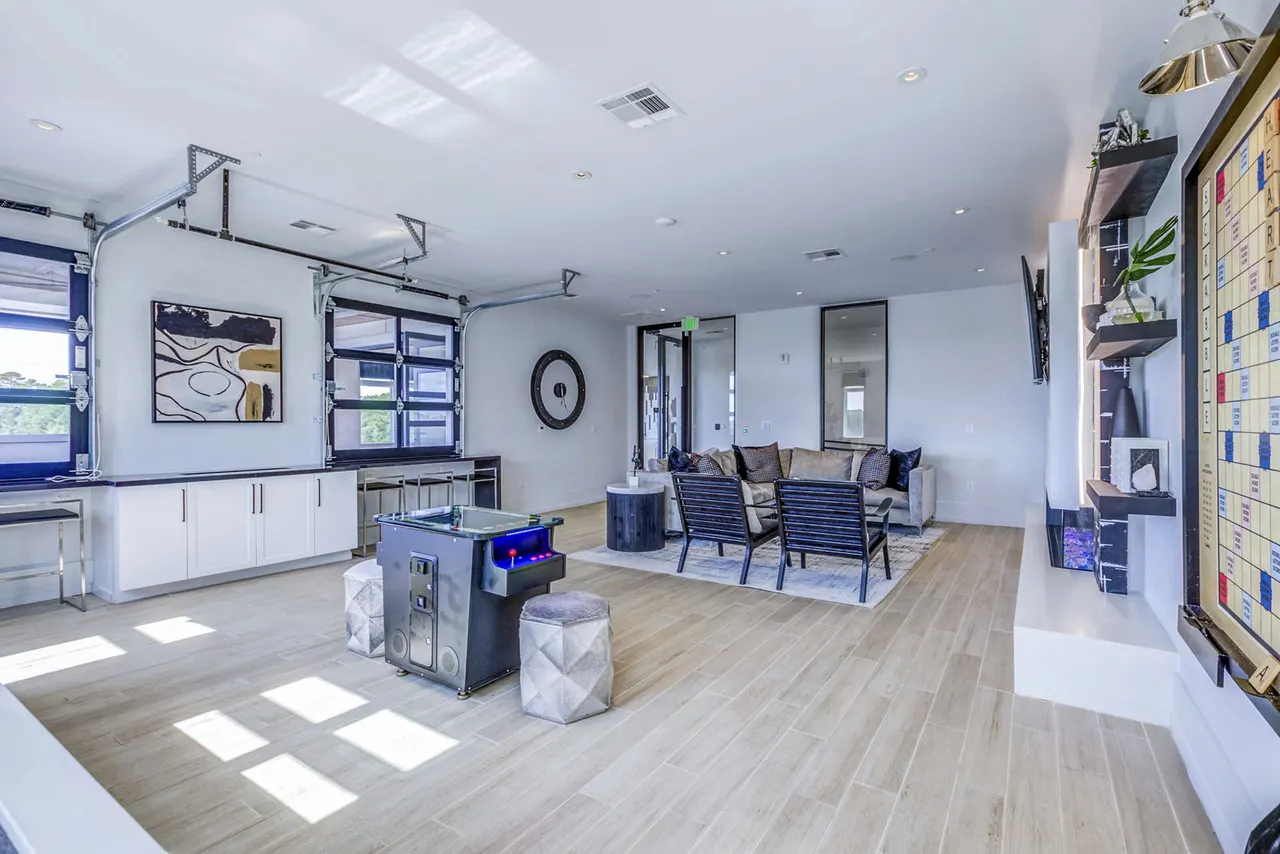 Candour House Apartments