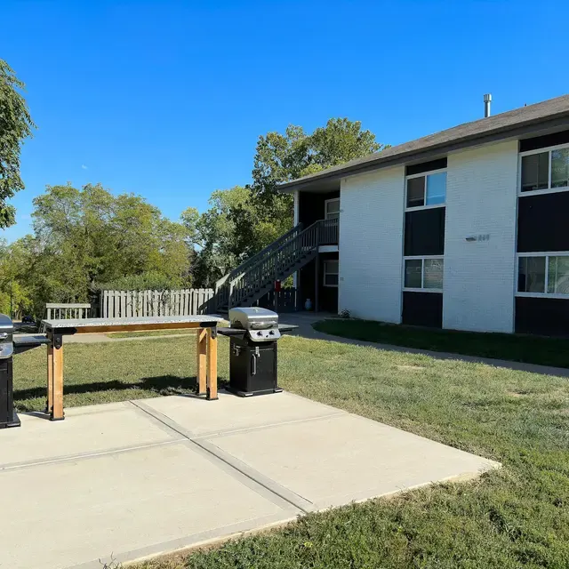 Riverside View Apartments