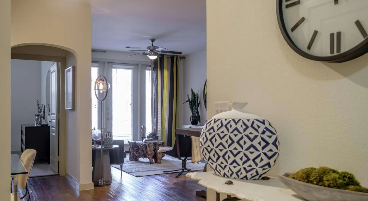 The Pradera Apartments