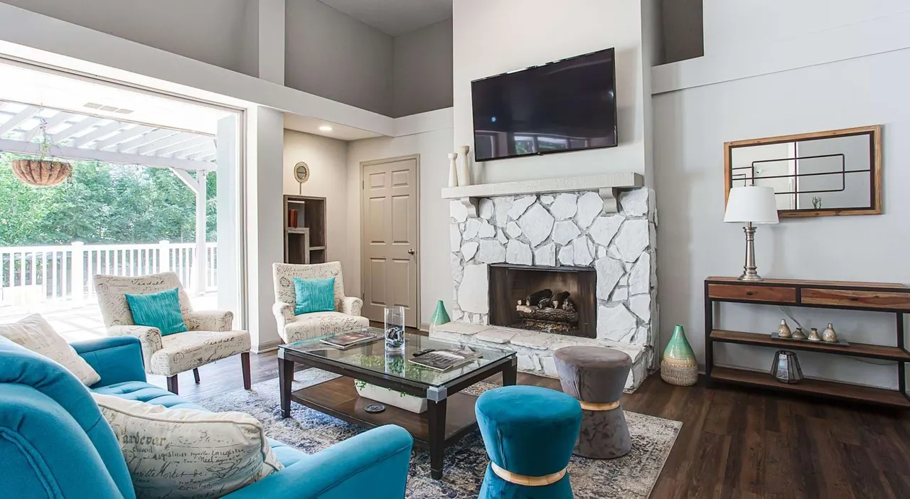 Elevate at the Pointe