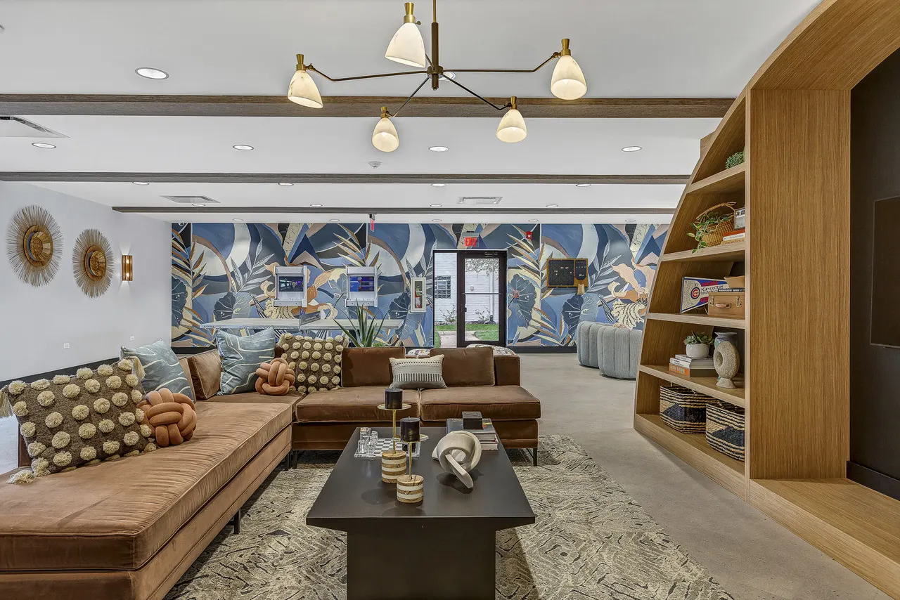 Bourbon Square Apartments