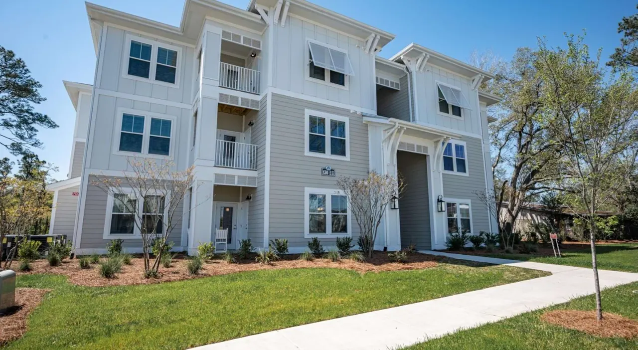 Beaumont Oaks at Porters Neck Apartments & Townhomes