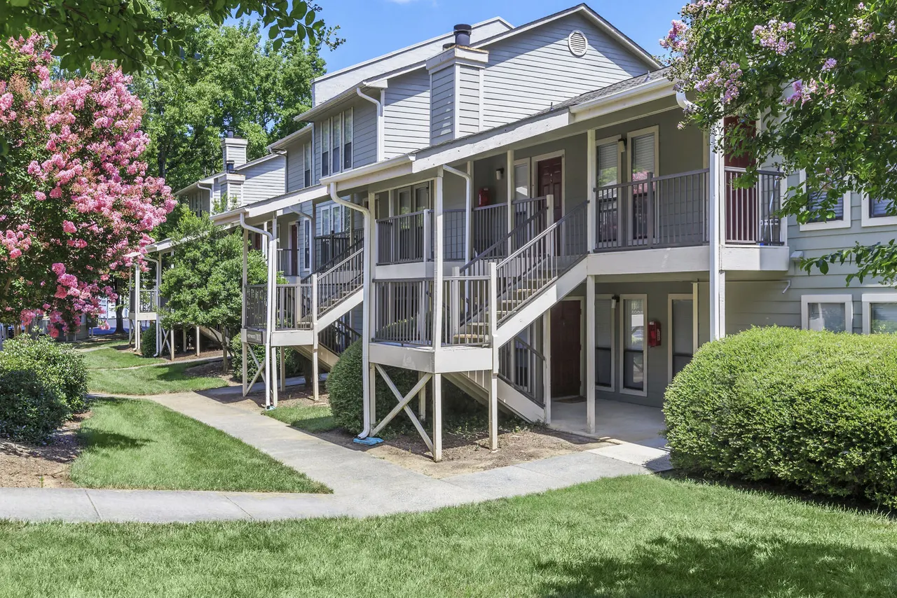 Shadowood Apartments &amp; Lofts