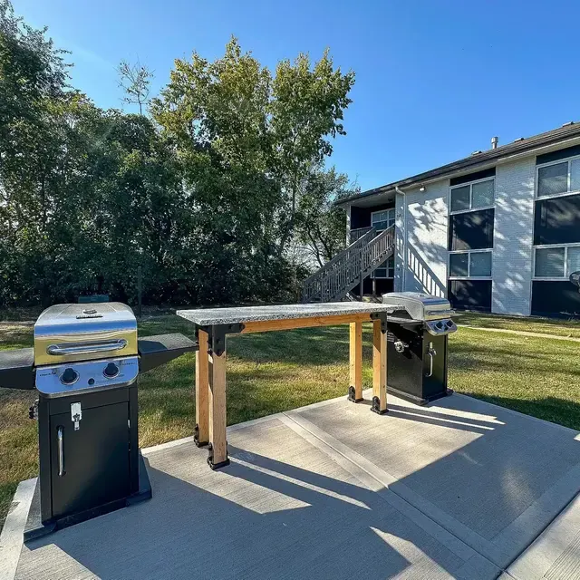 Riverside View Apartments