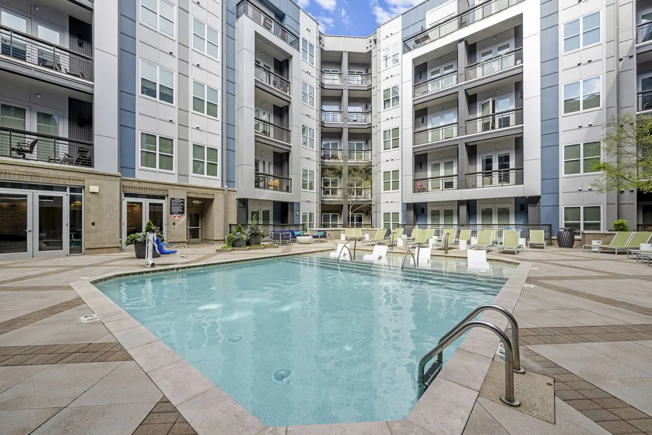 Circa Uptown Apartments