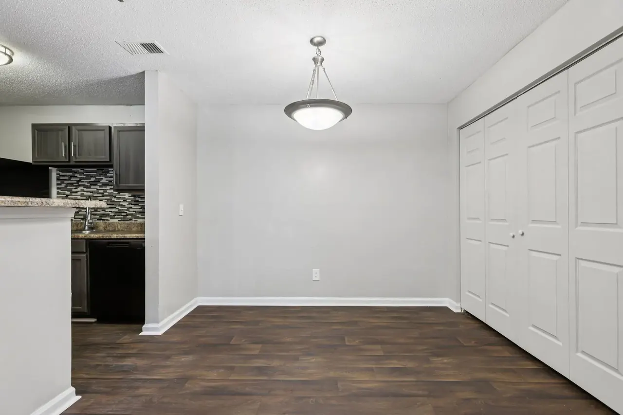 Gregory Lane Apartments
