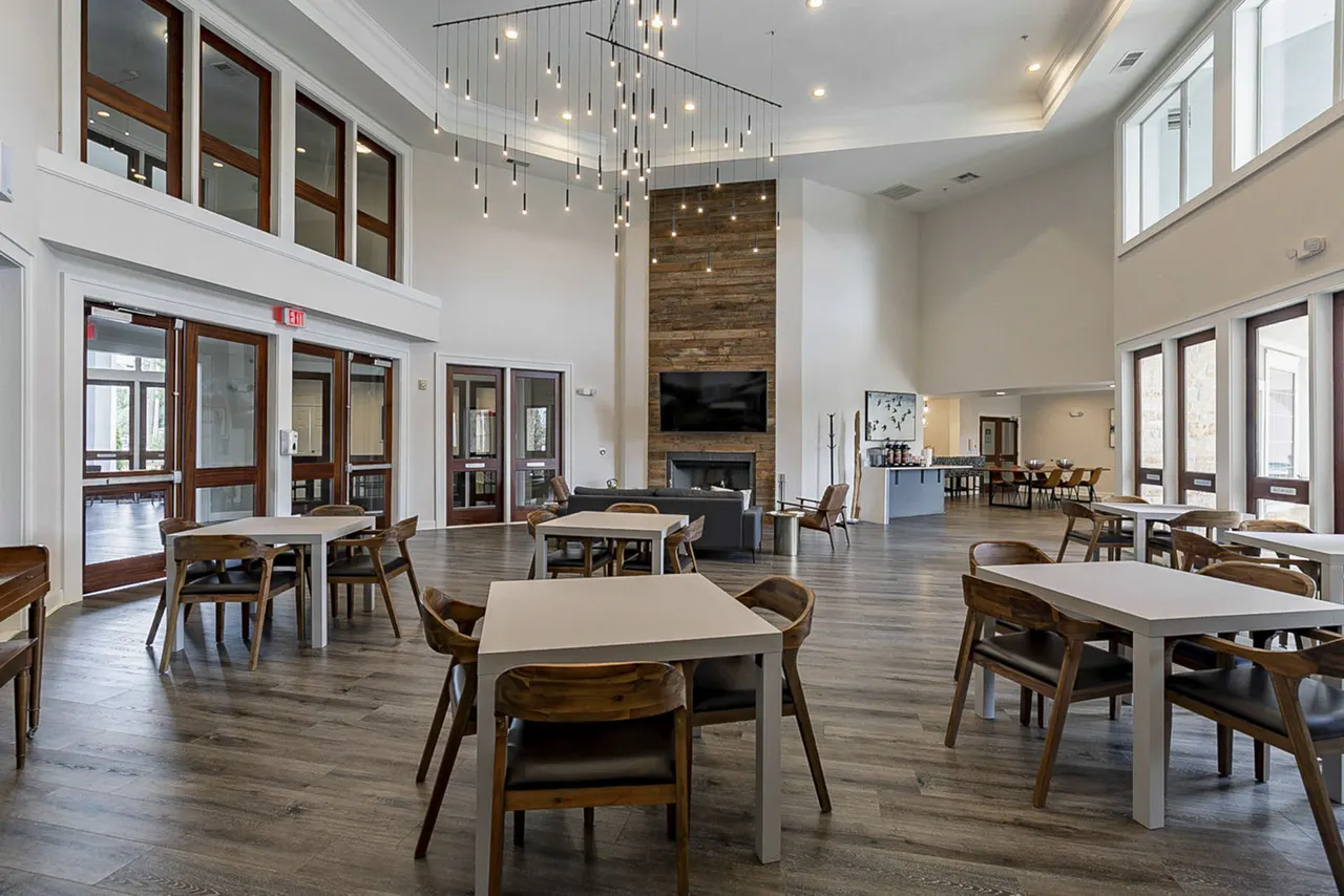 The Grand Parkway Apartments