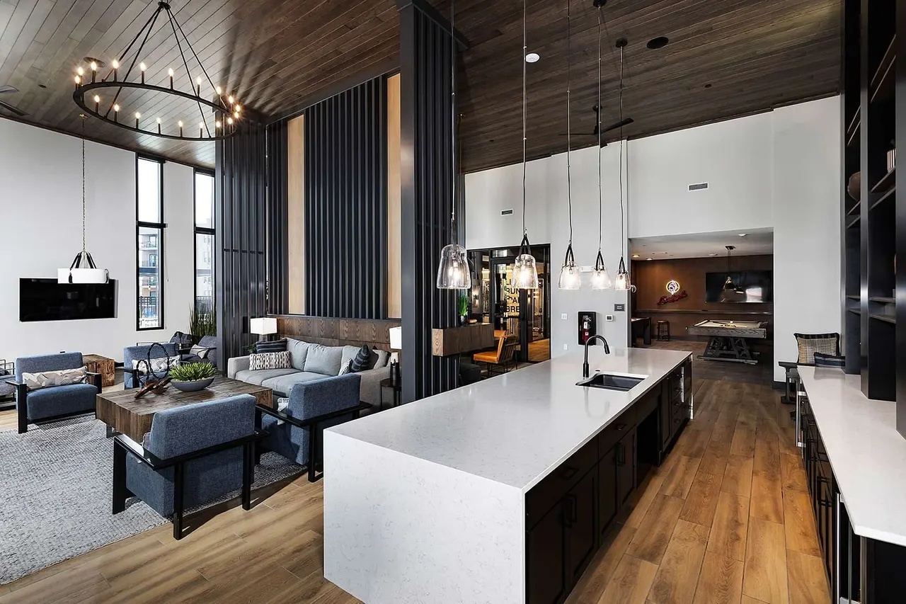 Eastpark Apartments