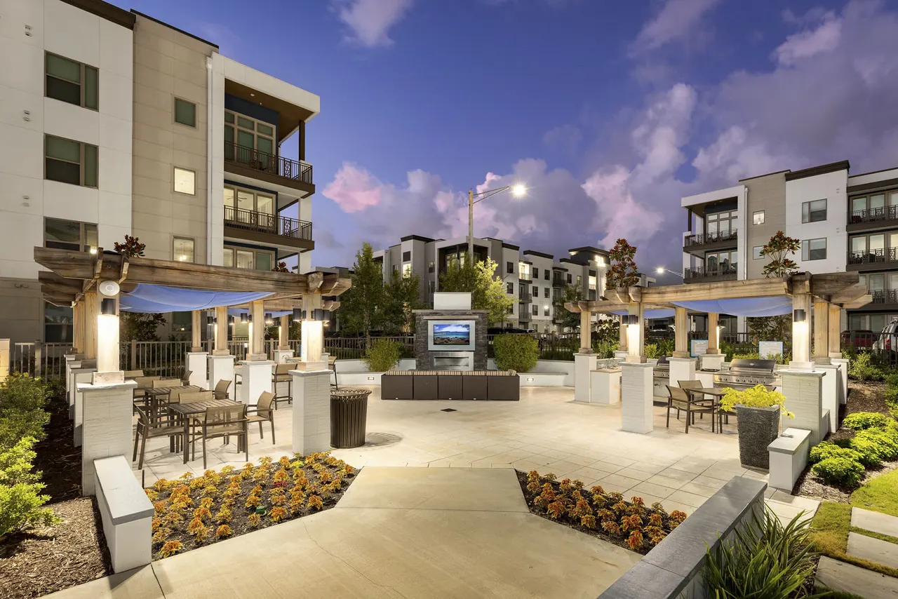 SUR Southside Quarter Apartments