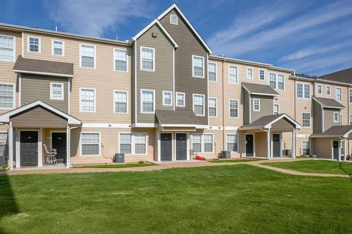 Summit Ridge Apartments