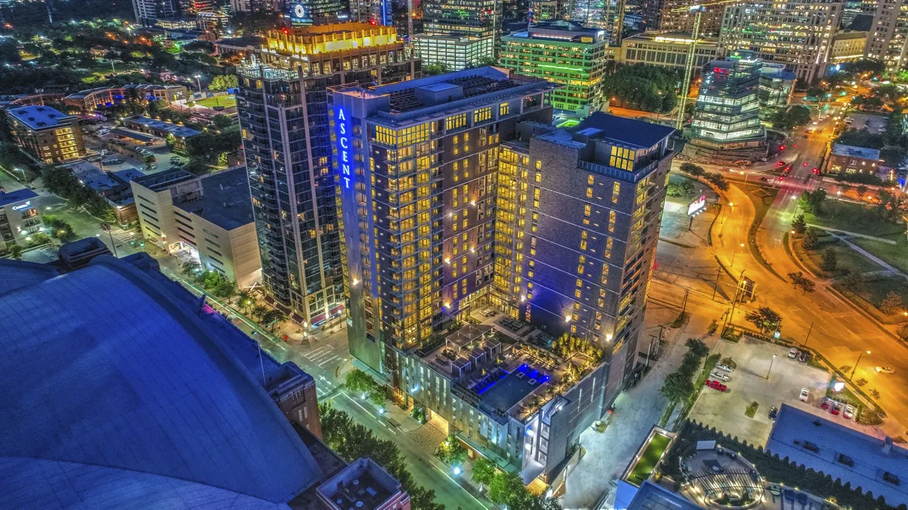 Cirque Residences