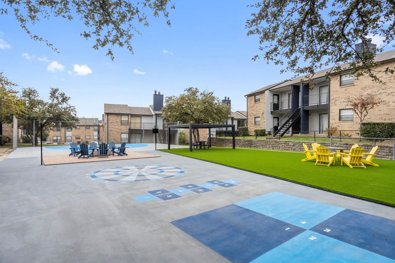 Bella Vista Apartments