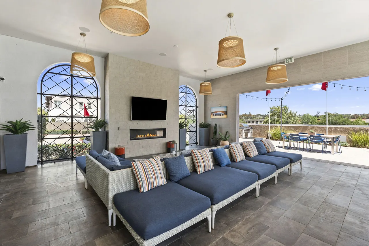Solaire Apartments