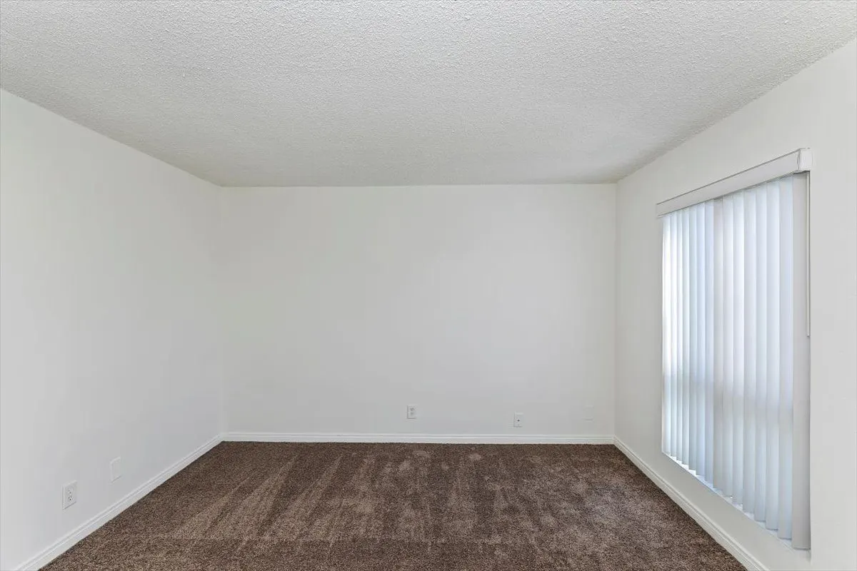 16205 Woodruff Apartments