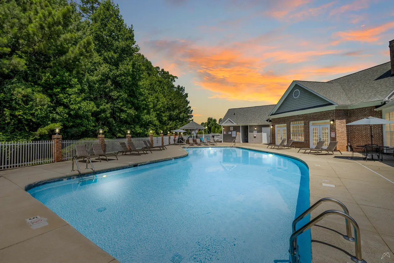 Granite Ridge Apartments and Villas