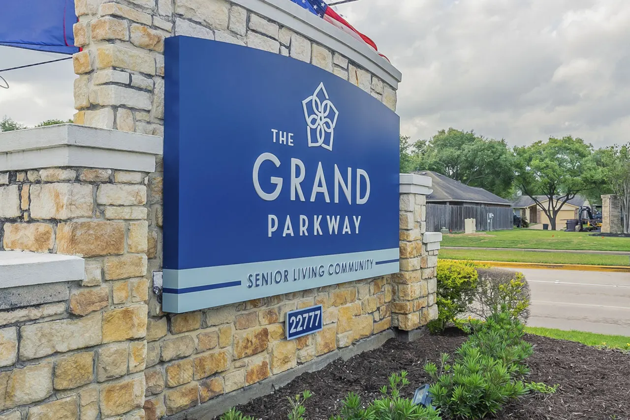 The Grand Parkway Apartments