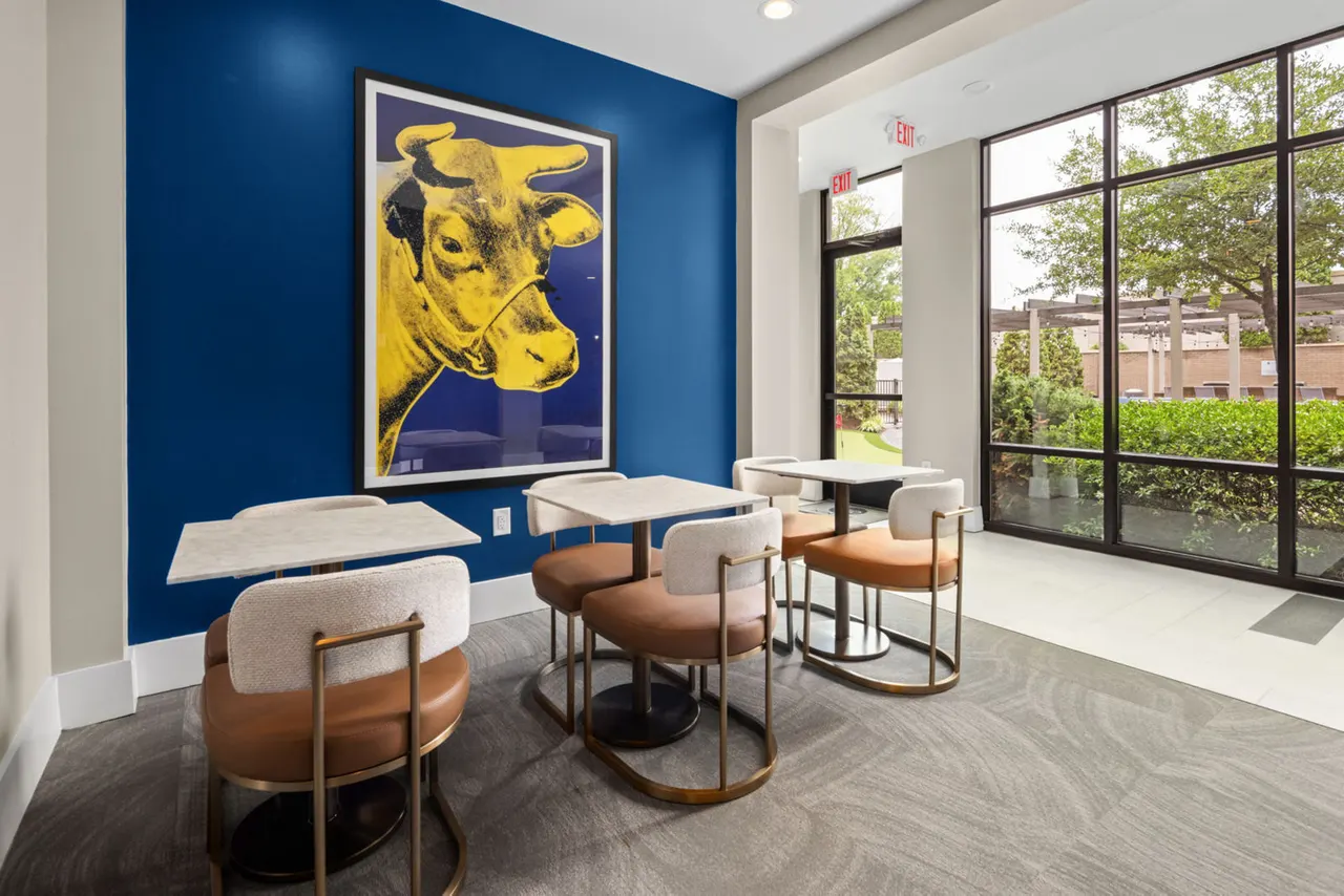 810 Ninth Apartments