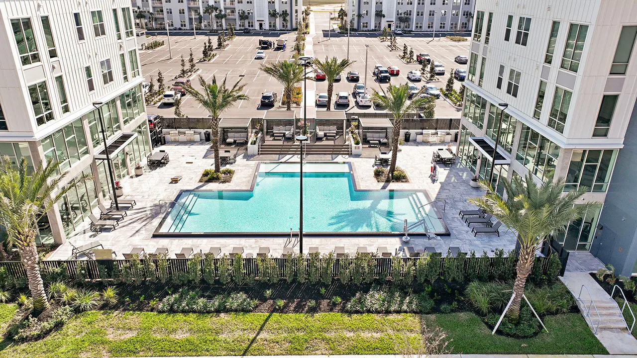Apollo Apartments