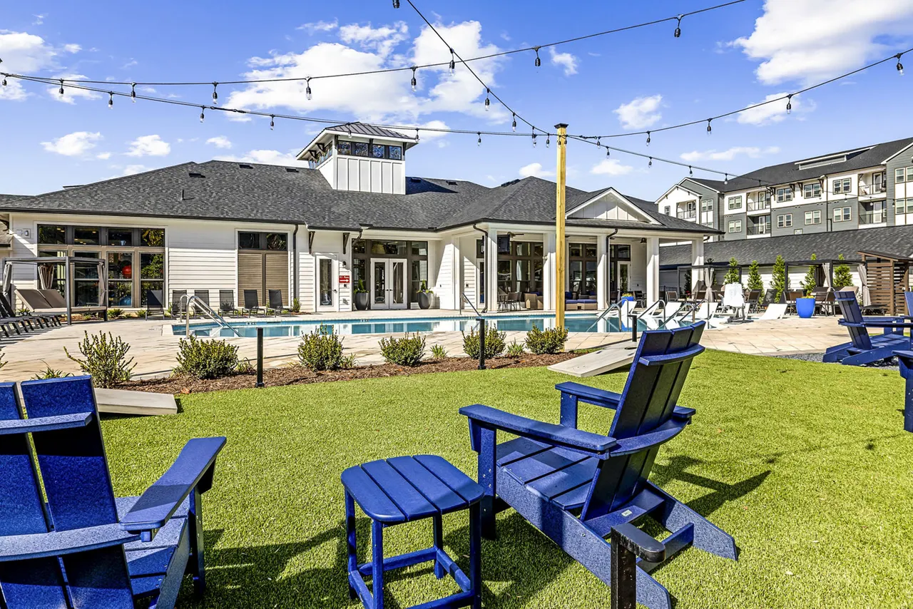 Arlow at Blue Ridge Apartments