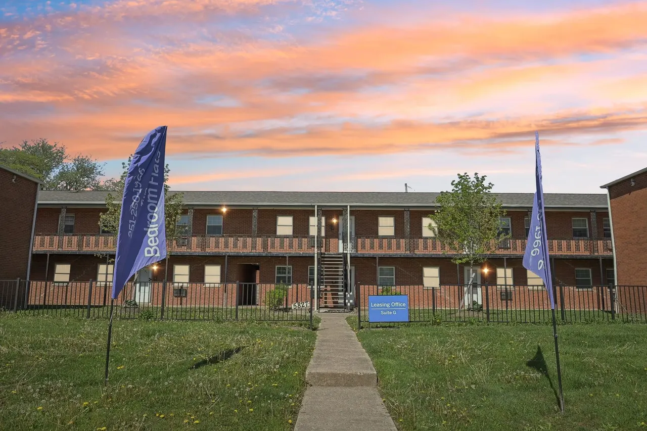 Worthington Court Townhomes