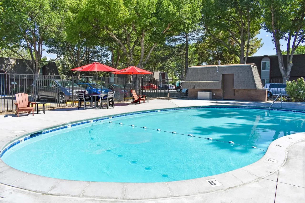 Laurel Park Apartments