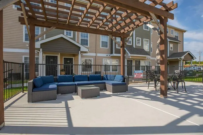 Summit Ridge Apartments