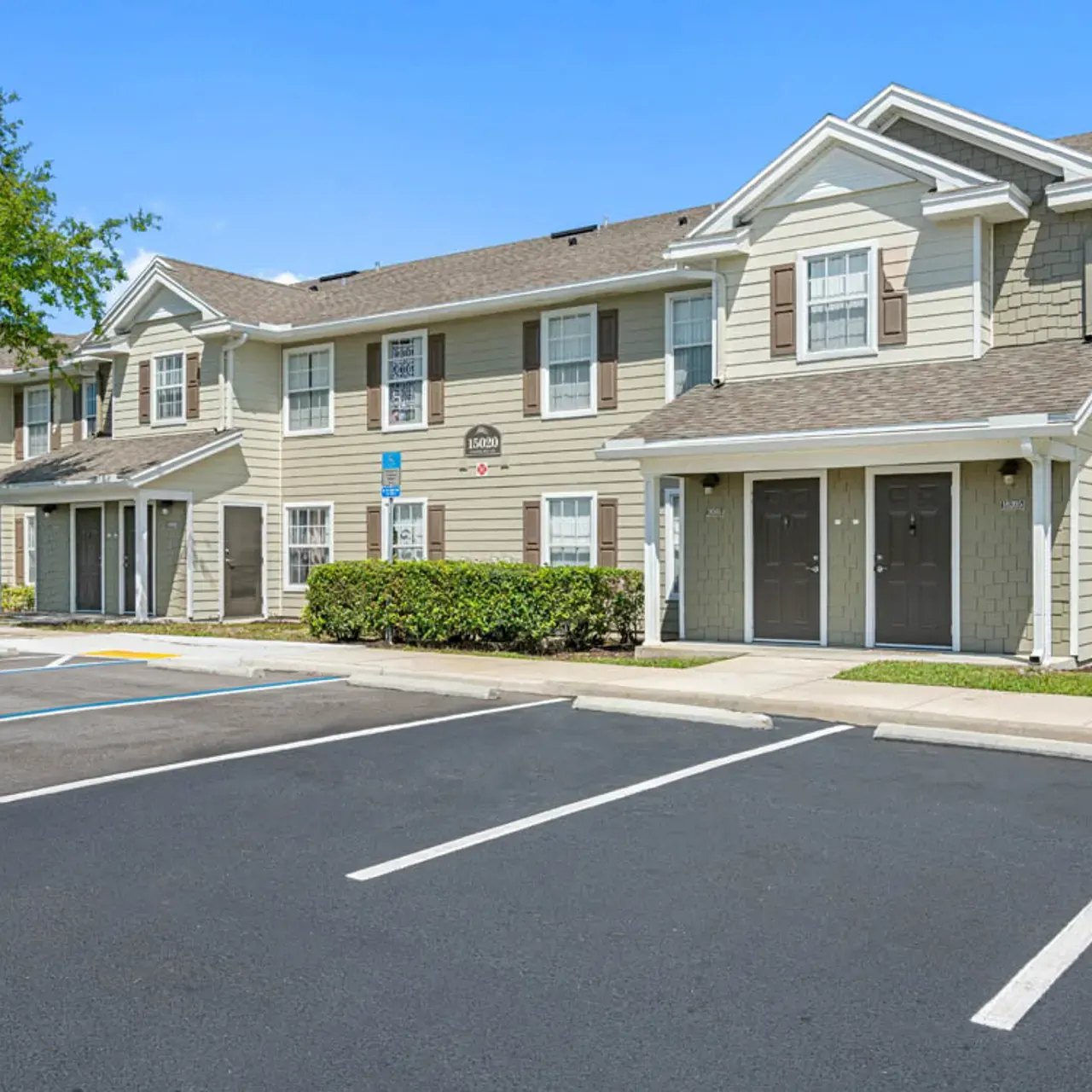 Brittany Bay Apartments